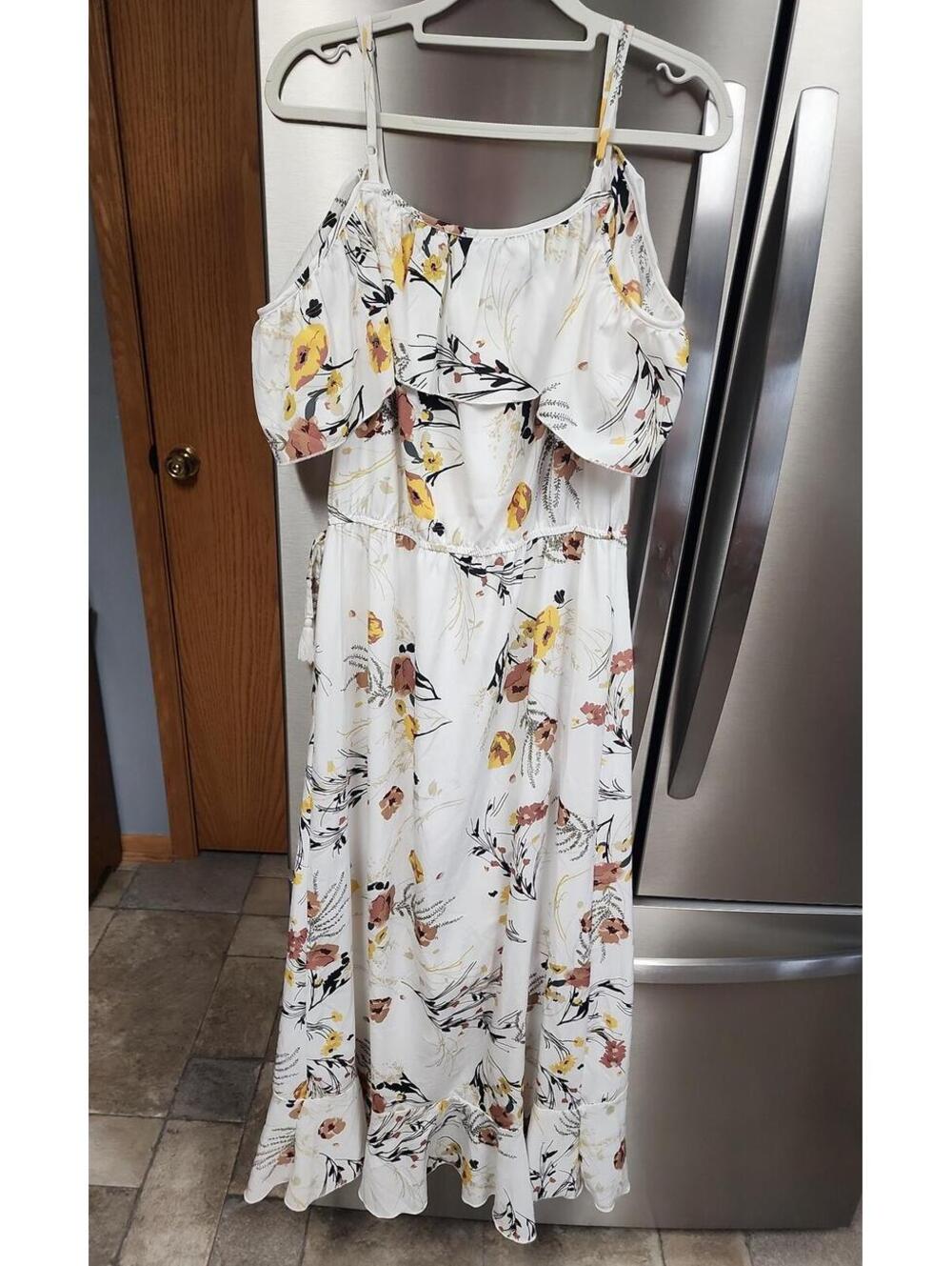 Dress - Picture 2 of 6